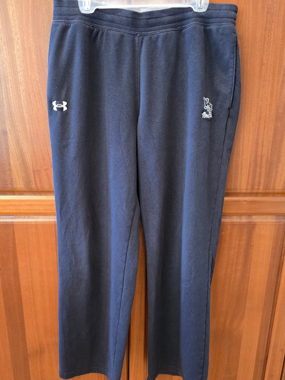 Under Armour Track pants XL mens loose fit